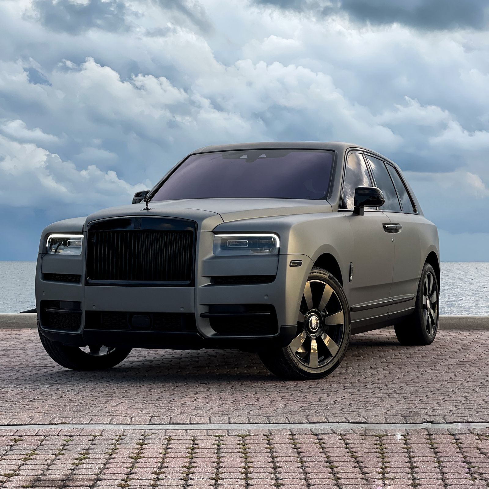 The Ultimate Guide To Renting A Rolls Royce In Miami
